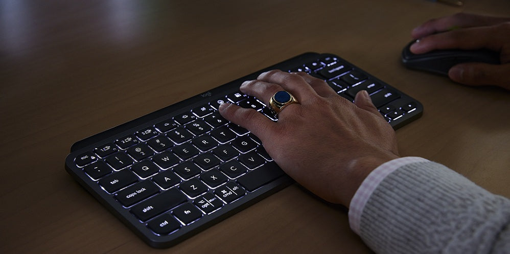 Teclado Logitech MX Keys Mini Retroiluminado Bluetooth